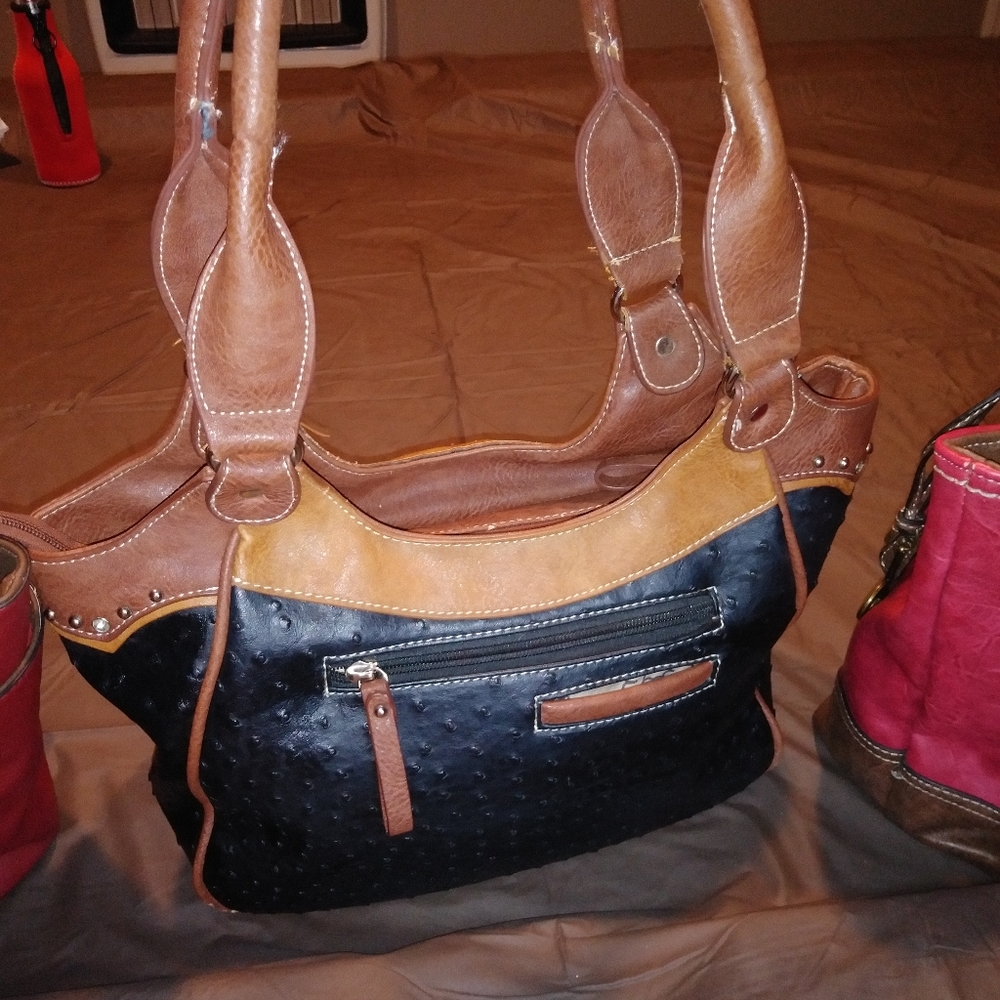 Purse - Picture 2 of 2